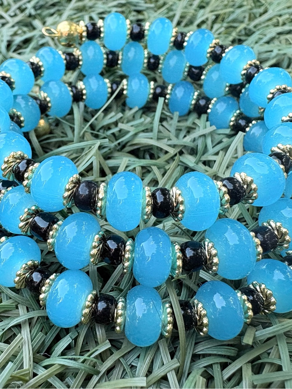 Handmade Turquoise Blue Beaded Bracelet with Gold Accents - Women Jewelry